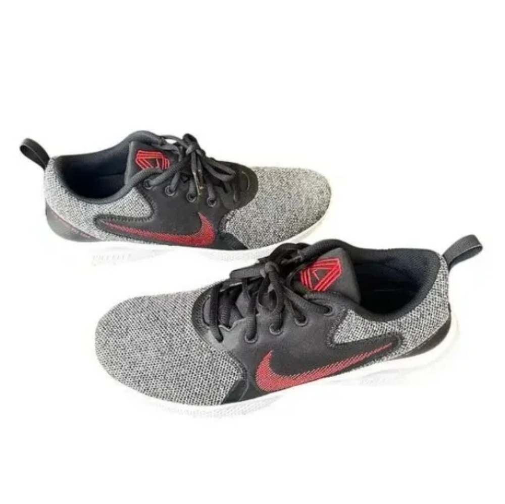 Men sports shoes